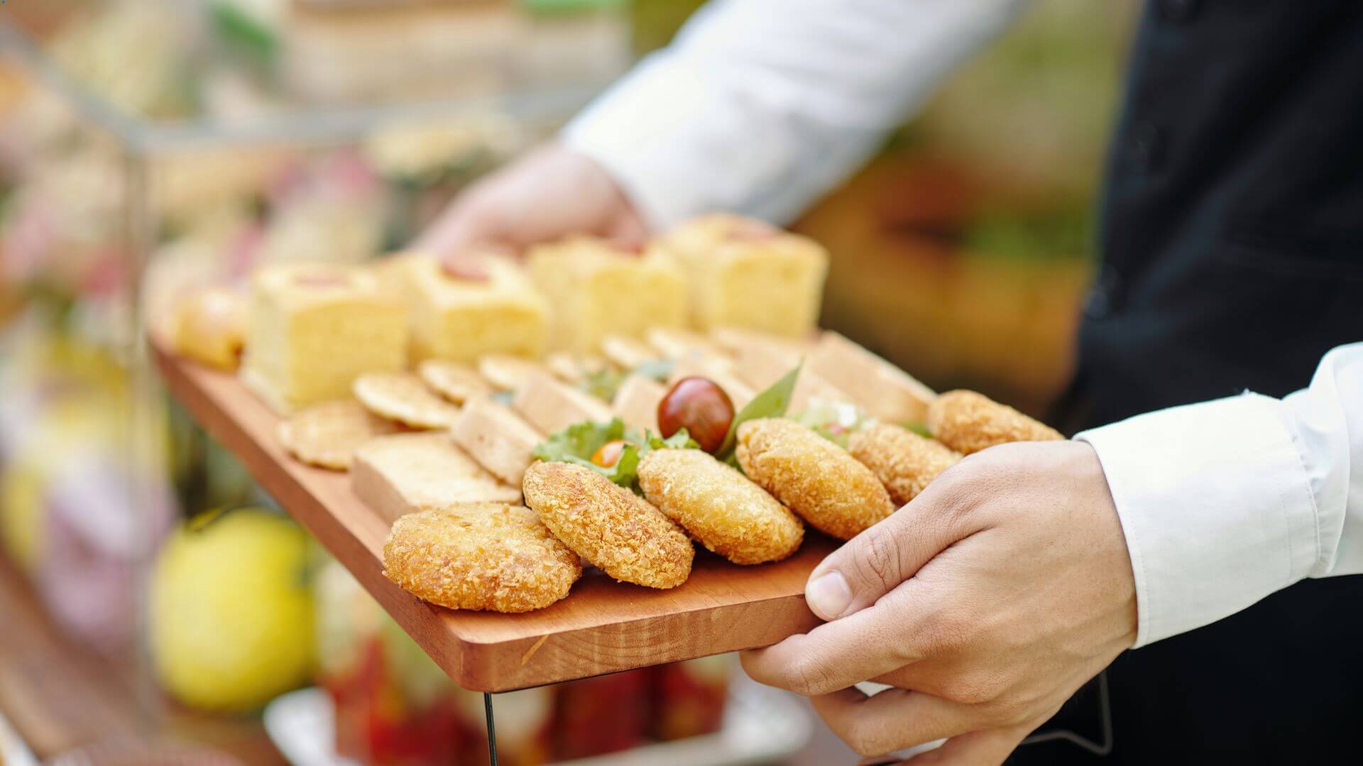 מגש קייטרינג